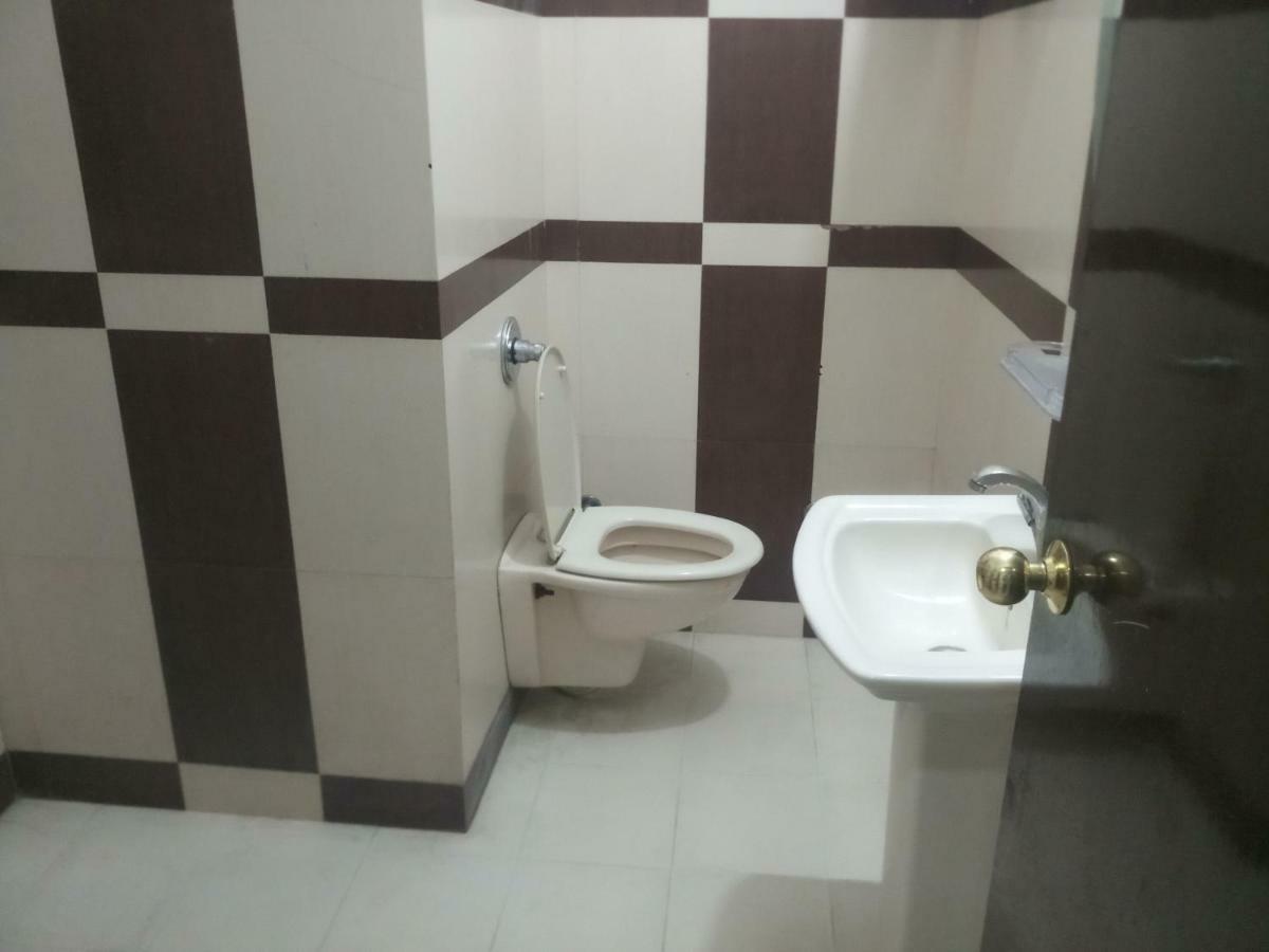Hotel Vindhwashni Haldwani Bagian luar foto