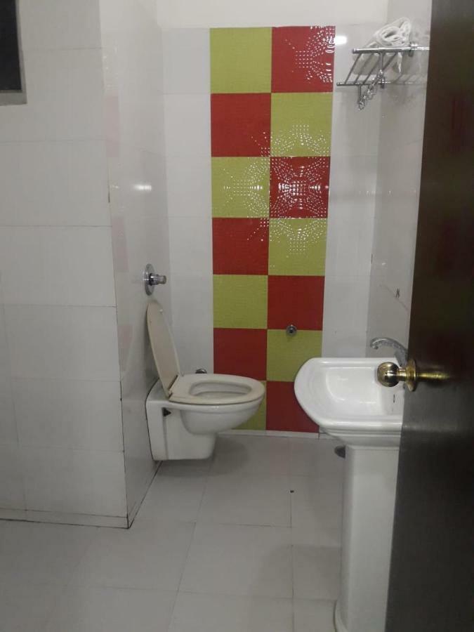 Hotel Vindhwashni Haldwani Bagian luar foto