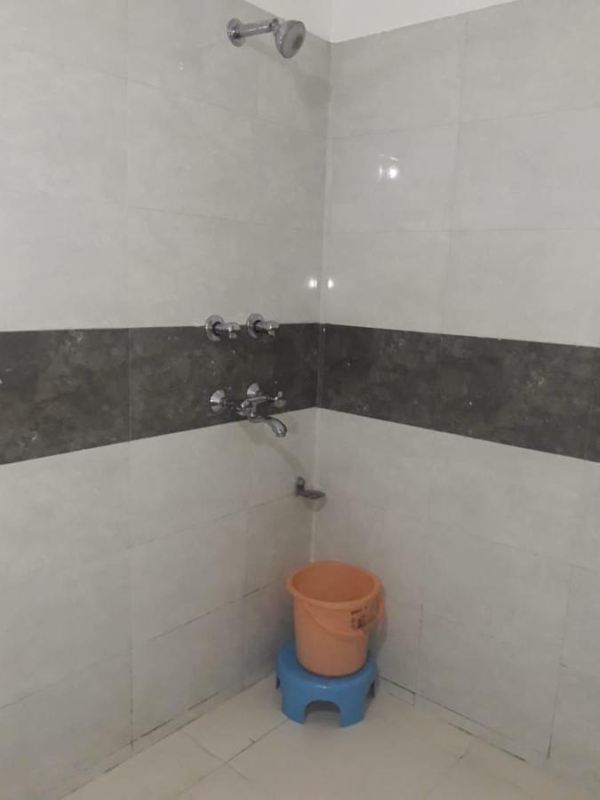 Hotel Vindhwashni Haldwani Bagian luar foto